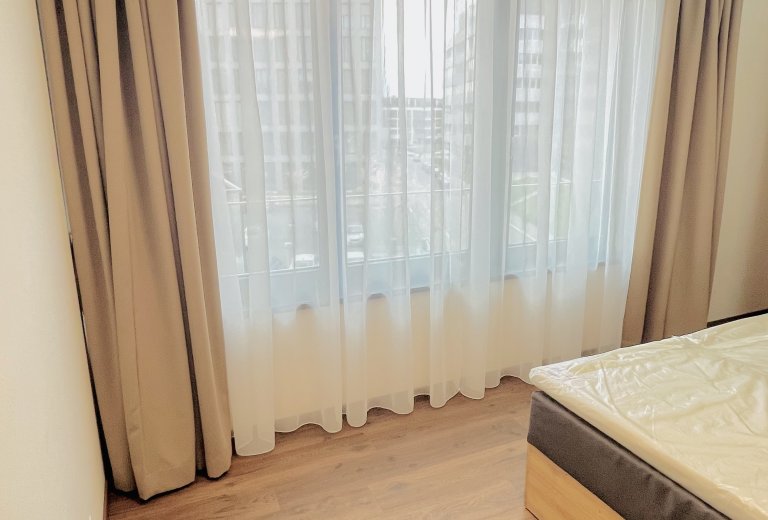 Dodání záclon a závěsů